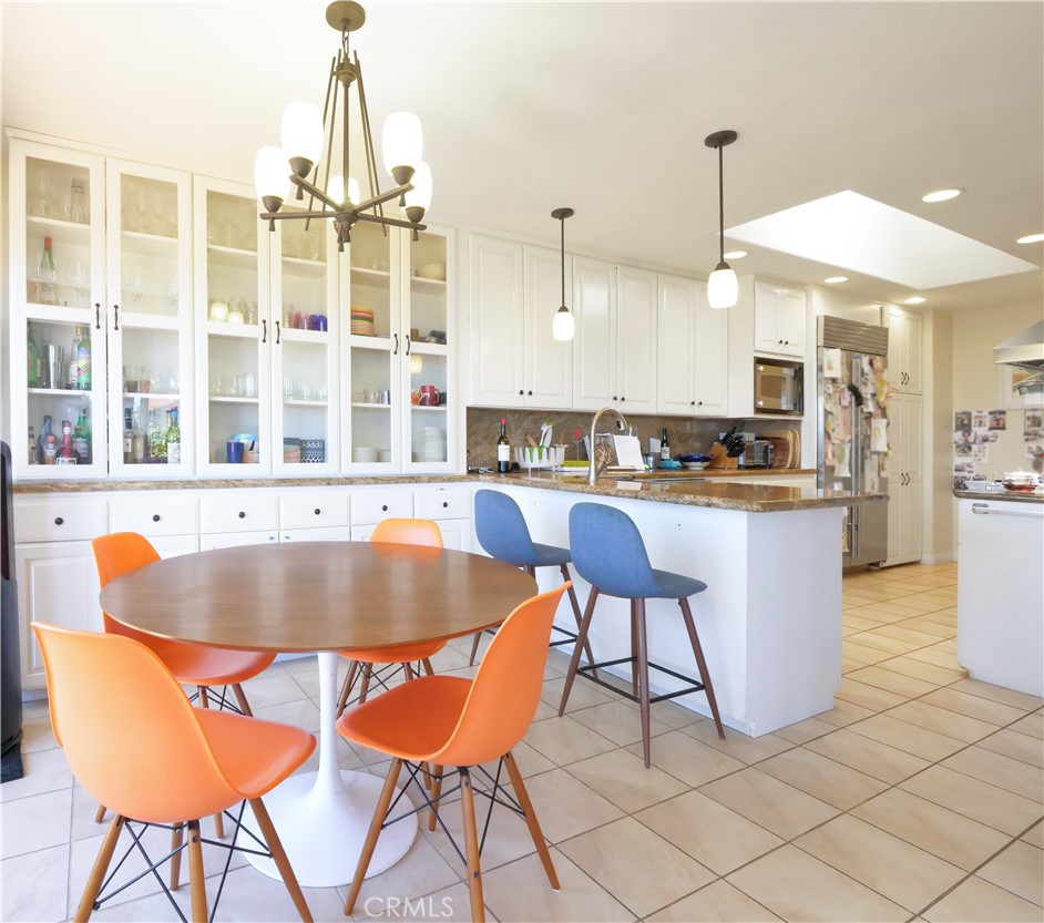 345 Palos Verdes Drive W