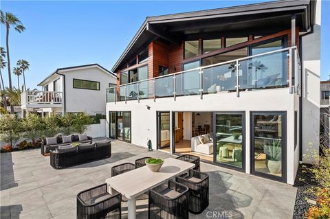 4017 Channel Place Newport Beach CA 92663