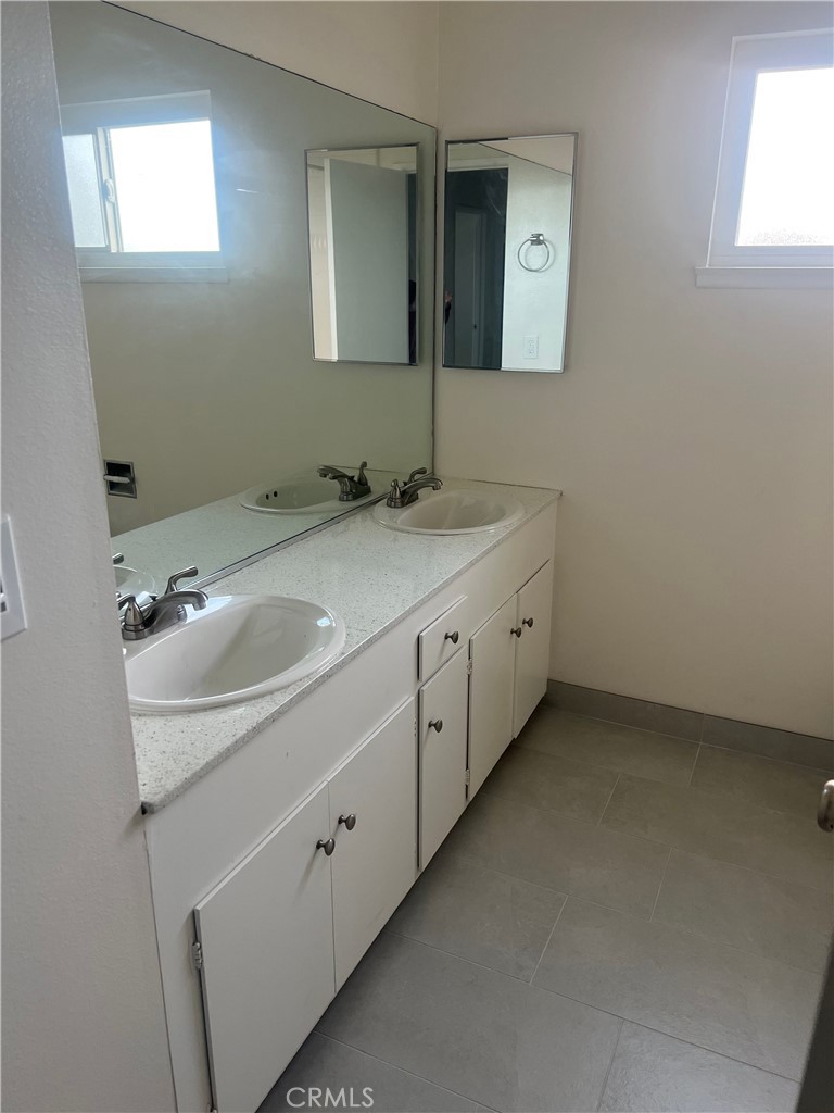 Landmark (LAND) - Residential Lease