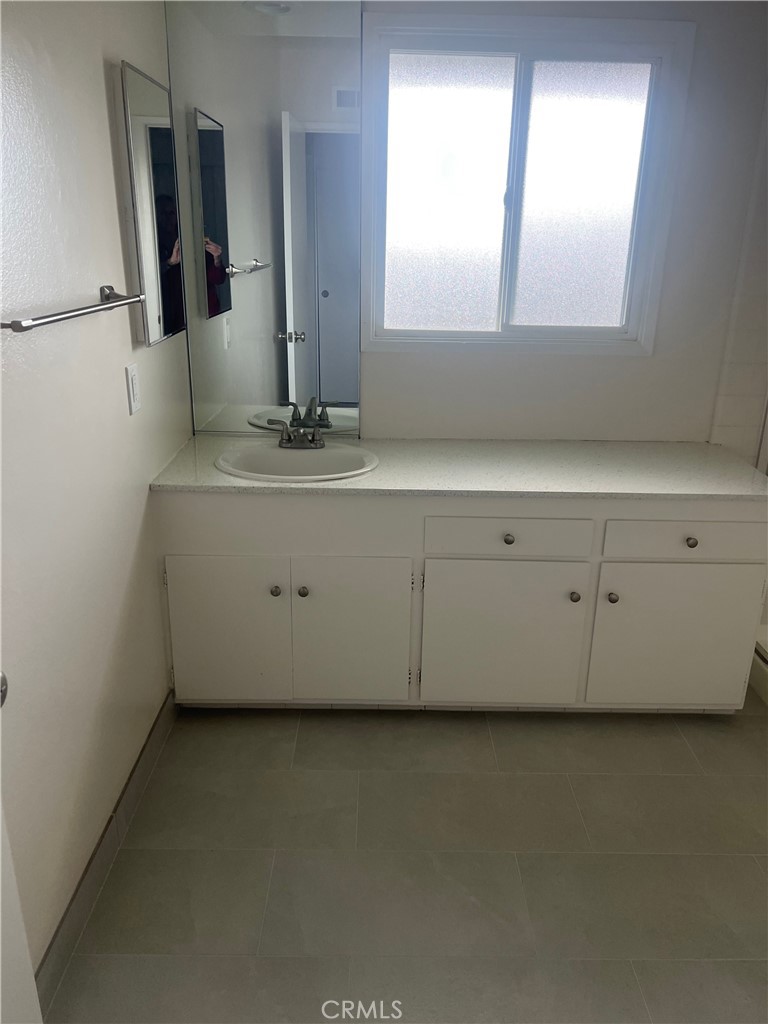 Landmark (LAND) - Residential Lease