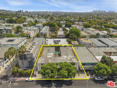 Photo of 944 N Orange Grove Avenue, West Hollywood, CA 90046 (MLS # 26891875)