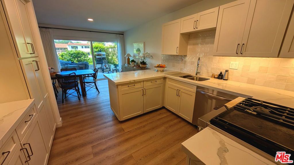 2129 Vista Laredo
