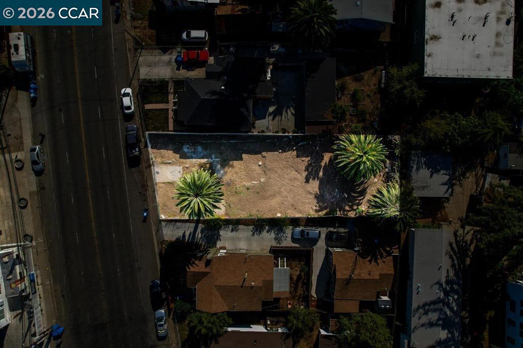 2011 Sacramento St