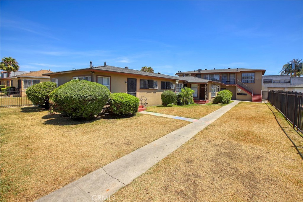 We are pleased to present an excellent opportunity to acquire a stabilized, income-producing 6-unit property featuring a diverse unit mix of (1) 2-Bed/1-Bath, (2) 1-Bed/1-Bath, and (3) large Studio units, appealing to a broad tenant base.
The property is gated and provides tenants with onsite garage parking, including (3) 2-car garages—offering future ADU conversion potential (buyer to verify) for added value and income upside.
Landlord expenses are minimal thanks to a RUBS utility billing system and separate gas and electricity metering for each unit, ensuring operational efficiency.
With a GRM of 9.67 and a Cap Rate of 7.35%, this asset provides strong in-place cash flow from day one, with upside potential in rental income. At only $192K per unit, it’s priced to sell—an excellent opportunity for savvy investors, value-add players, or 1031 exchange buyers.