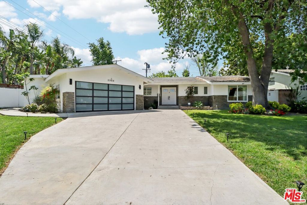 listing image 130727080204923168279