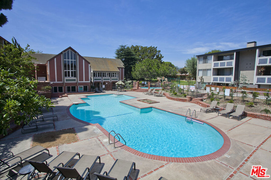 6505 Green Valley Circle 103