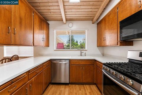 Tiny photo for 700 Real Ave AVE, Newman, CA 95360 (MLS # 41142249)