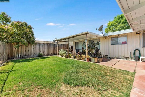 Tiny photo for 700 Real Ave AVE, Newman, CA 95360 (MLS # 41142249)