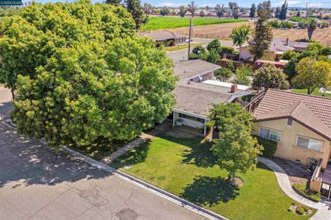 Tiny photo for 700 Real Ave AVE, Newman, CA 95360 (MLS # 41142249)