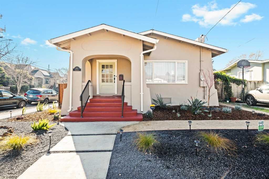 Photo of 1633 Excelsior Ave Ave, Oakland, CA 94602 (MLS # 41121136)
