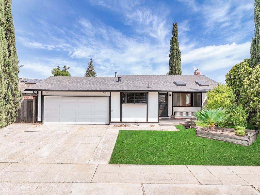 Photo of 5035 Grimsby Dr Dr, San Jose, CA 95130 (MLS # 41121117)