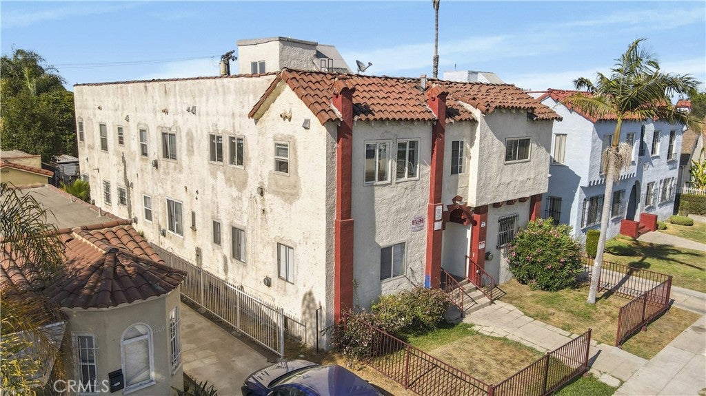 1103 W 64th Street
