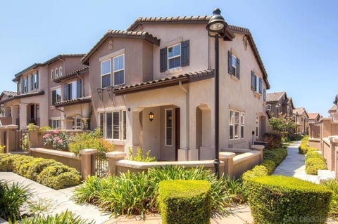 Photo of 10429 Whitcomb Way WAY #128, San Diego, CA 92127 (MLS # 260021563SD)