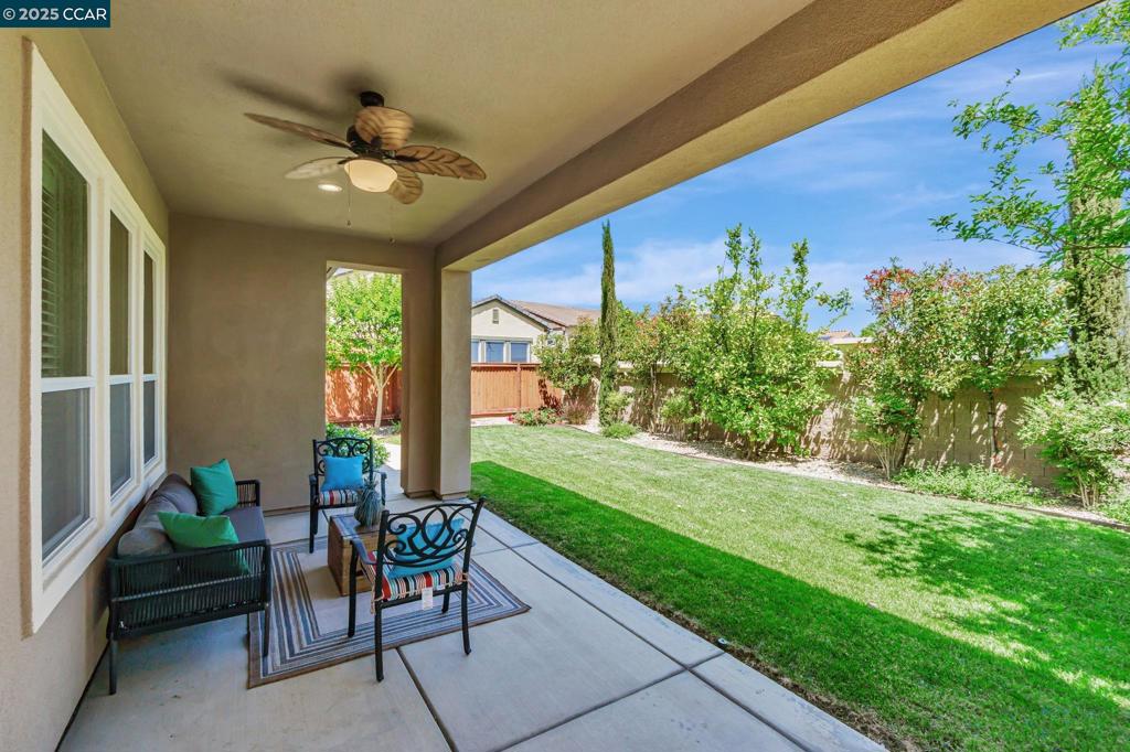 TRILOGY VINEYARDS - Residential