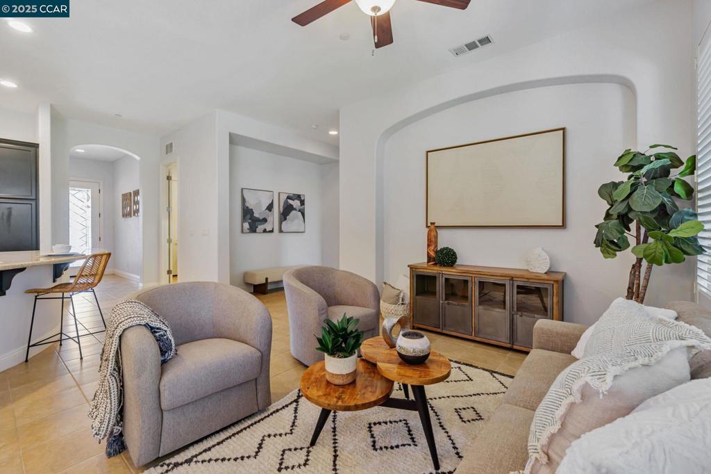 TRILOGY VINEYARDS - Residential