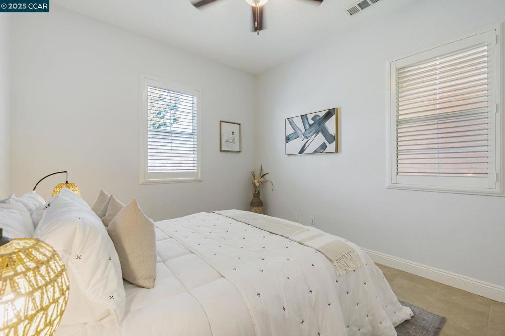 TRILOGY VINEYARDS - Residential