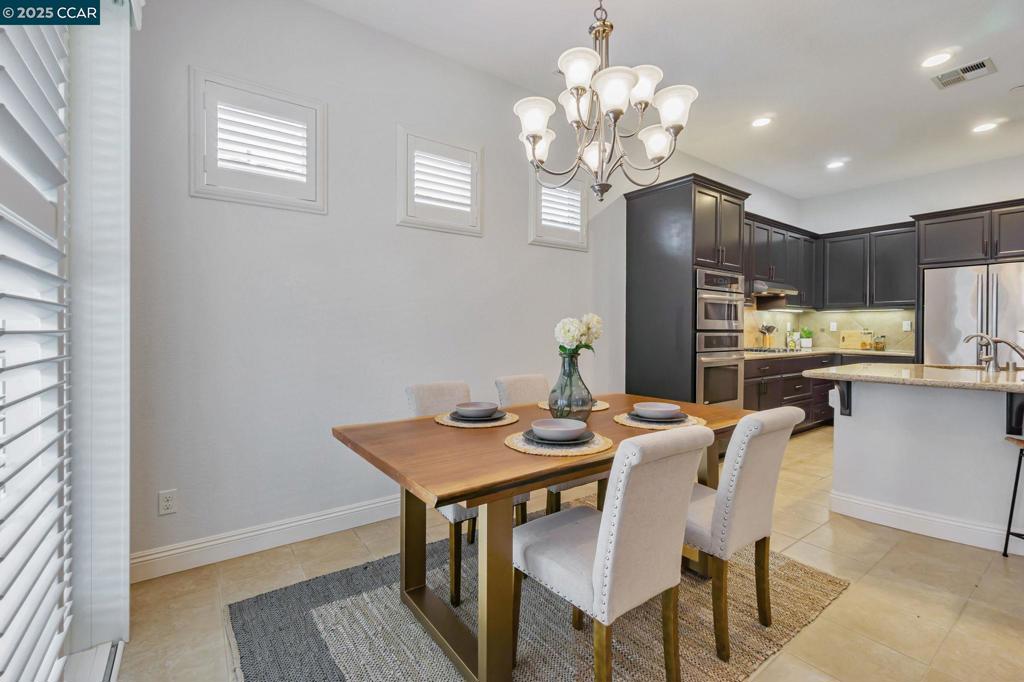 TRILOGY VINEYARDS - Residential