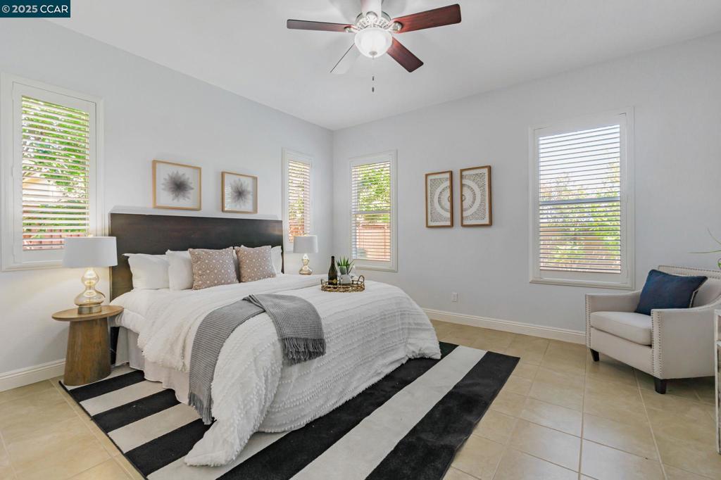 TRILOGY VINEYARDS - Residential