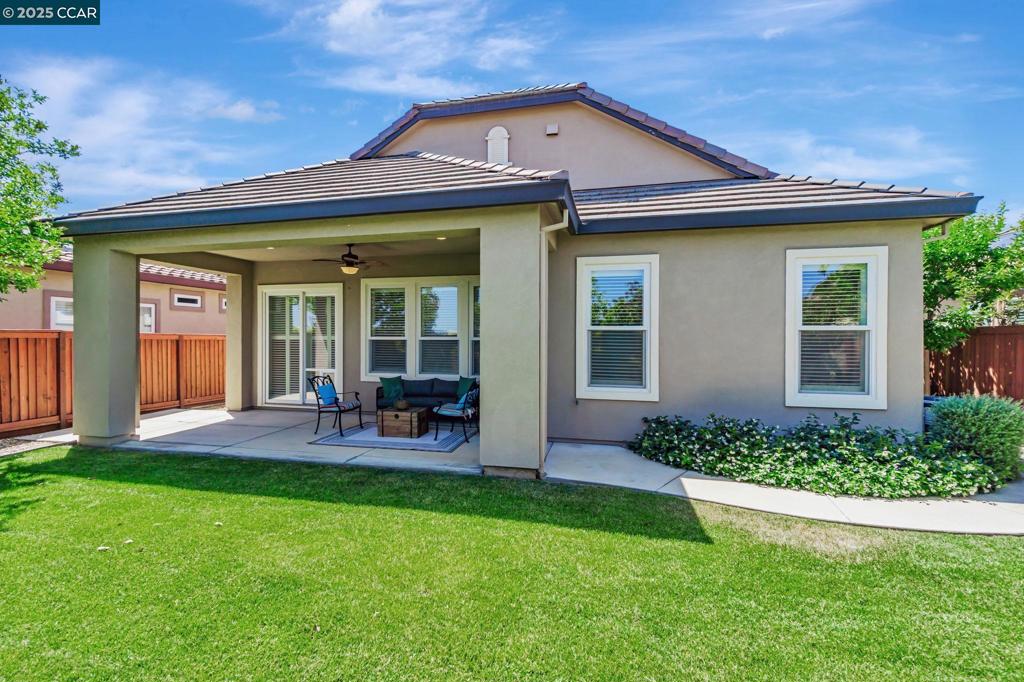 TRILOGY VINEYARDS - Residential