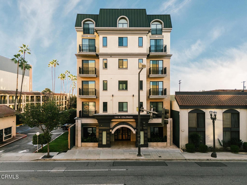 124 W Colorado Street