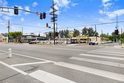 6955 Reseda Boulevard Reseda CA 91335