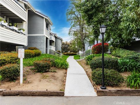 Photo of 26962 Flo Lane #328, Canyon Country, CA 91351 (MLS # SR26097653)