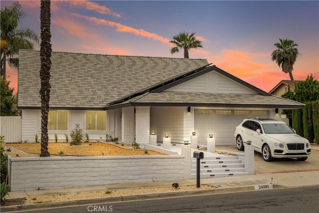 Photo of 24091 Marathon St, Mission Viejo, CA 92691 (MLS # OC25274236)