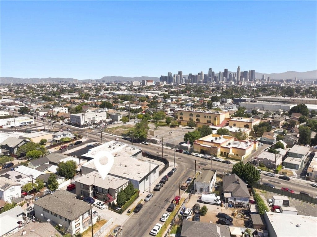 3415 Mckinley