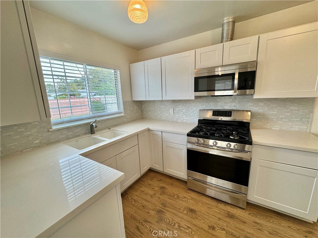915 W Occidental ST, Santa Ana CA 92707