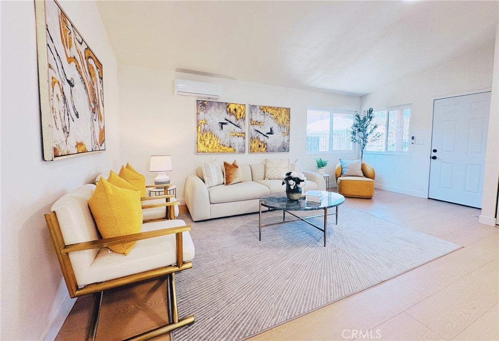 938 W 82nd Street