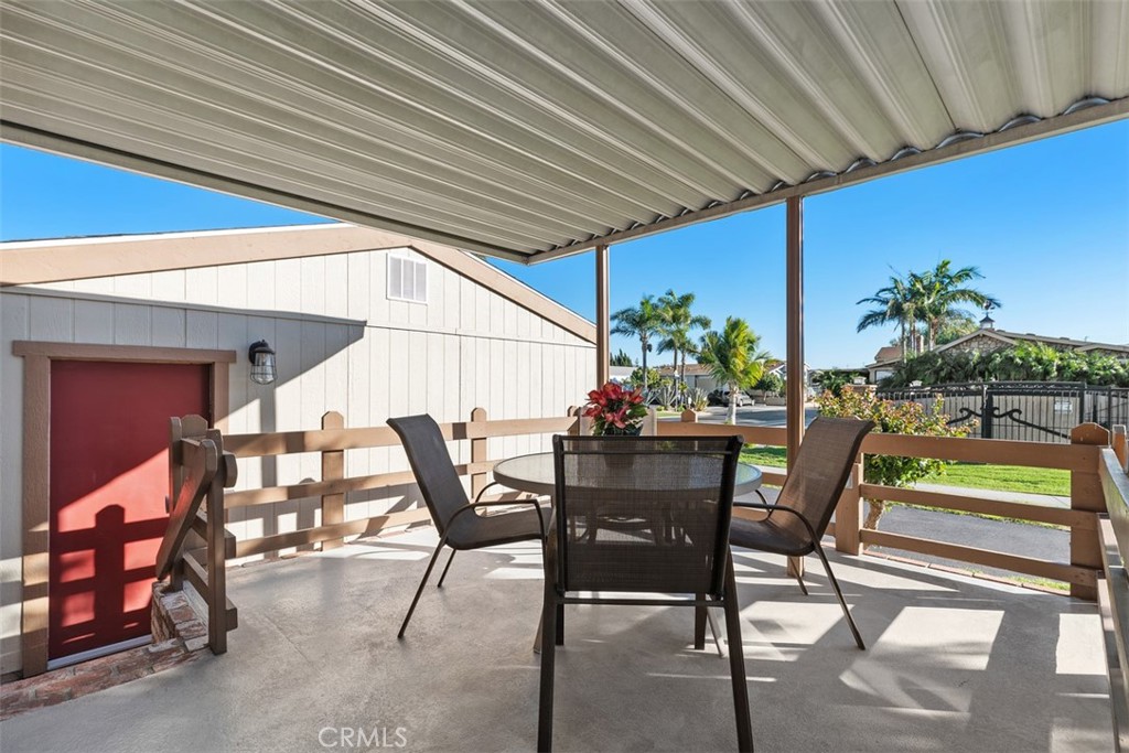 5815 E La Palma Avenue E 271