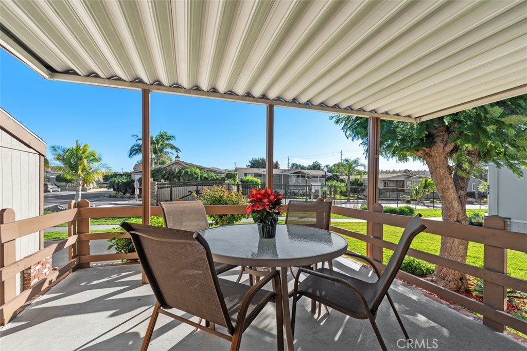 5815 E La Palma Avenue E 271