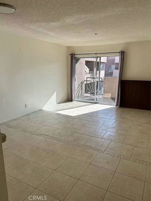 Photo of 450 E 4th St #309, Santa Ana, CA 92701 (MLS # PW26079058)