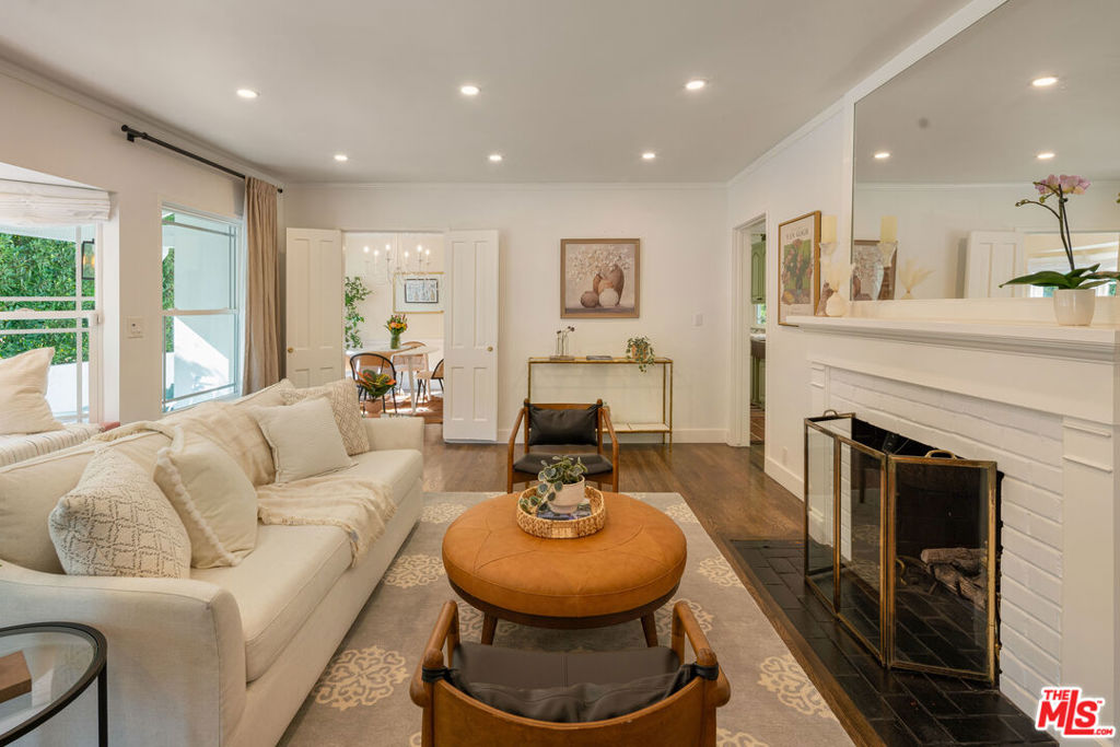 13905 Valley Vista Boulevard