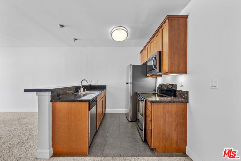 Photo of 10982 Roebling Avenue #513, Los Angeles, CA 90024 (MLS # 25528321)