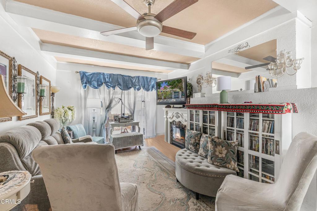 426 Sespe Avenue