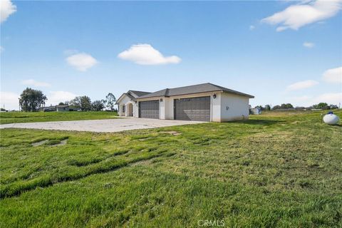 Tiny photo for 19774 Road 31, Madera, CA 93638 (MLS # MC26049845)