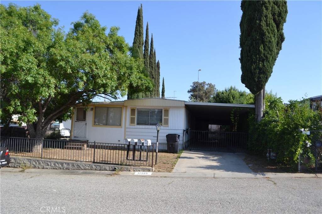17225 Palomas Drive