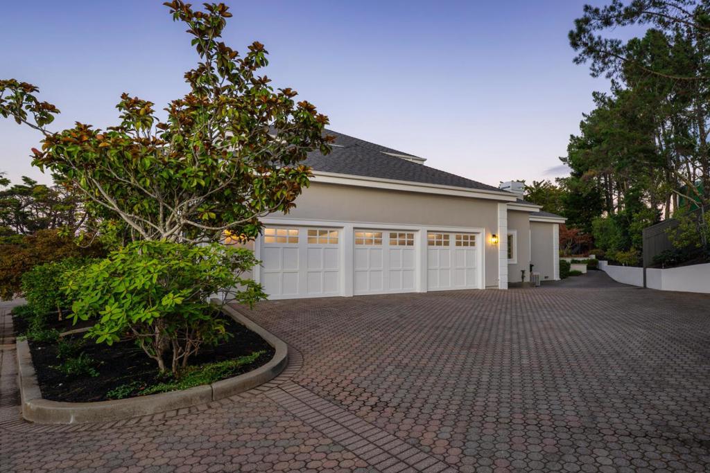 1111 Tournament Drive