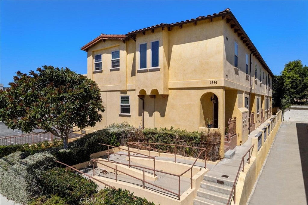 1551 Artesia Boulevard 4
