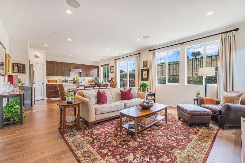 508 Encanto Ln