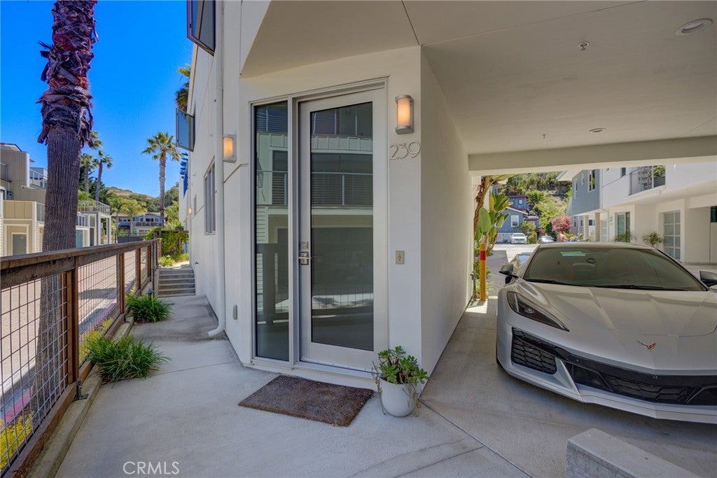 239 San Miguel