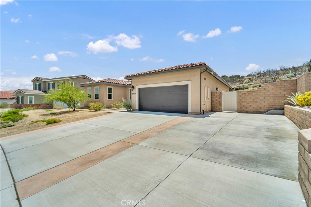 3884 Saddle Drive