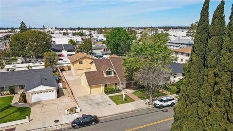 2122 N Shaffer Street A & B Orange CA 92805