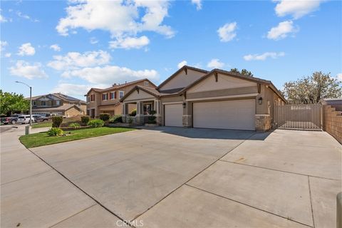 Photo of 1790 Hideaway Place, Palmdale, CA 93551 (MLS # SR26062451)