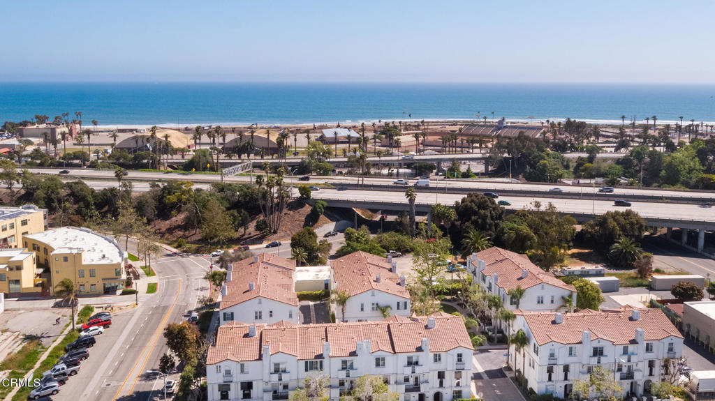148 Beach Side Court