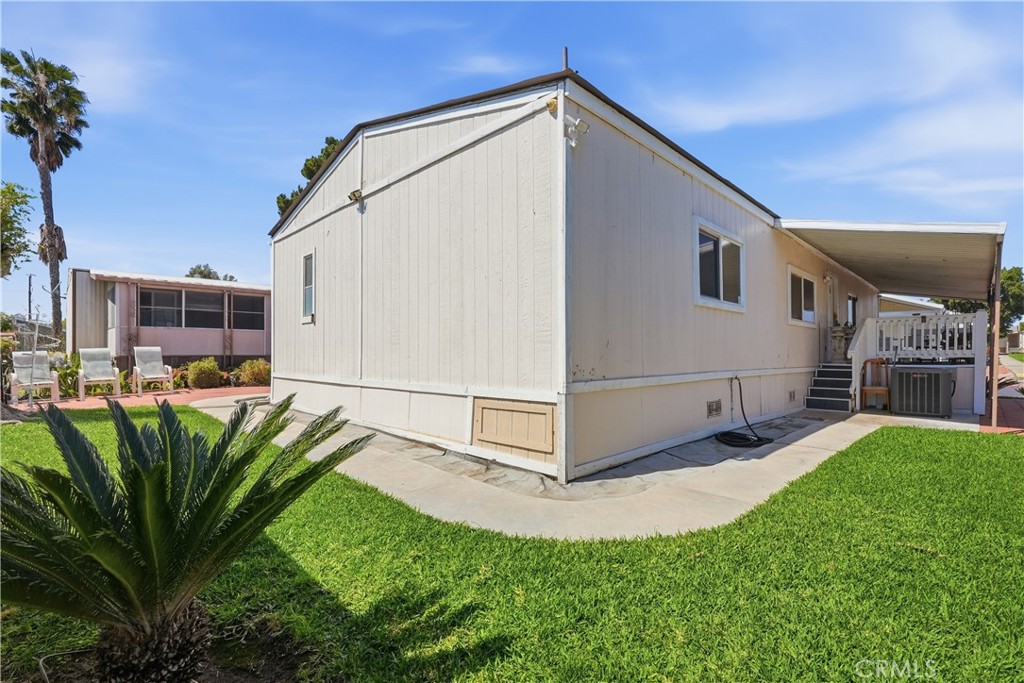 1855 E Riverside Dr #158