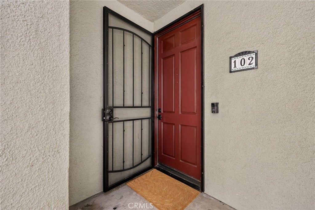 17702 Sergio Circle 102, Huntington Beach CA 92647