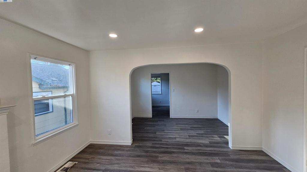 MILLSMONT AREA - Residential