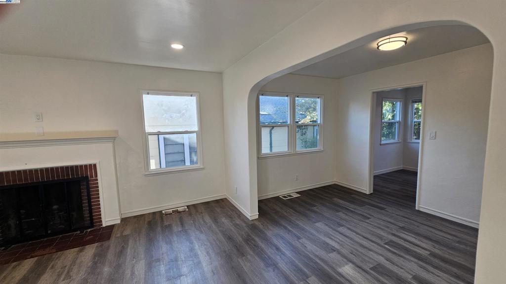 MILLSMONT AREA - Residential